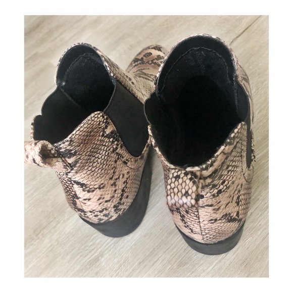 Coconuts by Matisse size 10 snake alligator animal print black and brown booties - Picture 3 of 3